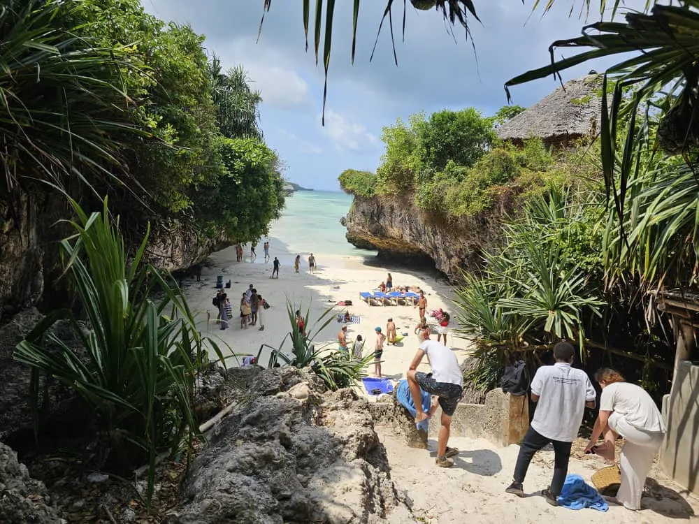 Maalum Cave & Mtende Beach Full-Day Trip
