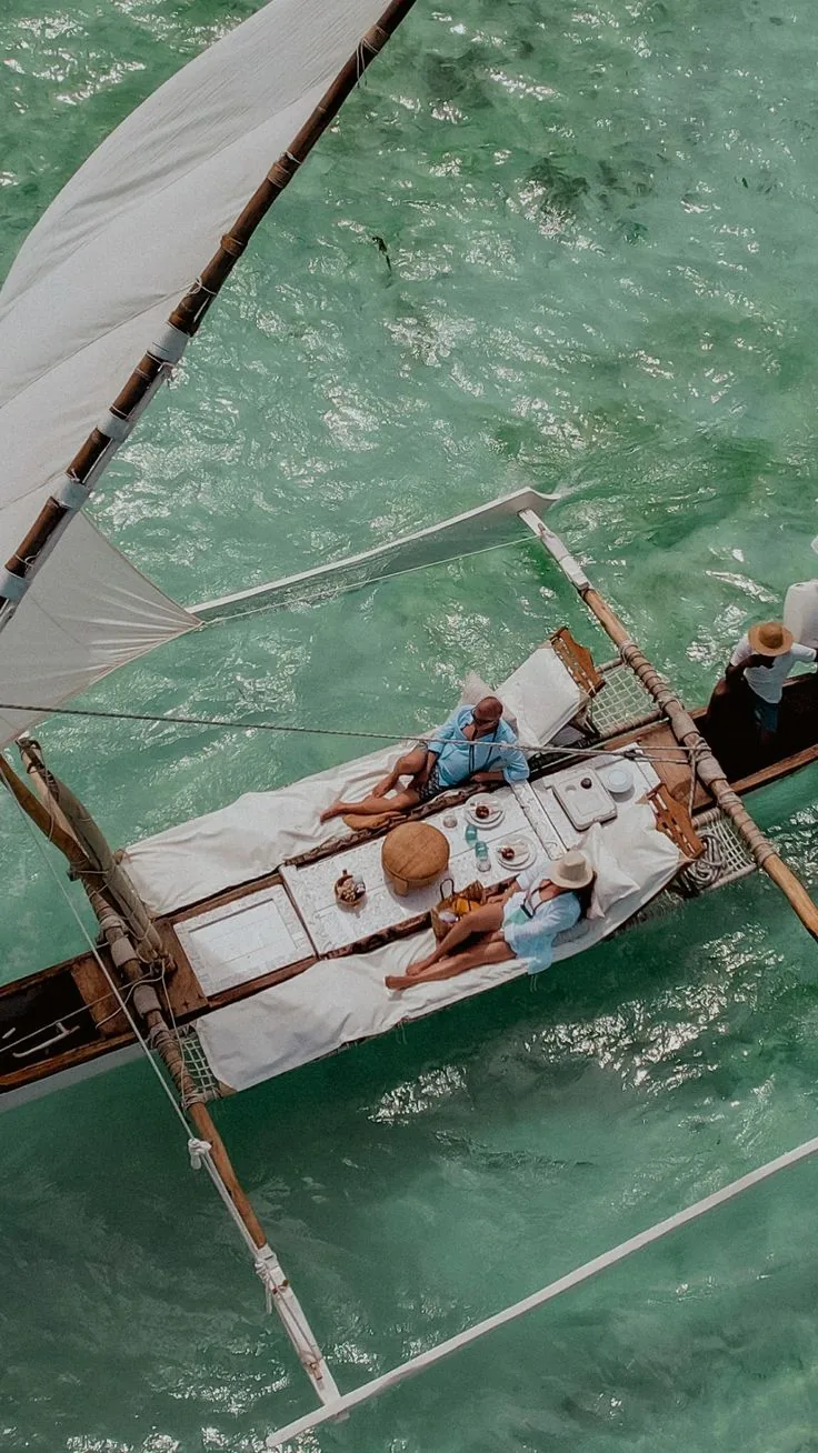 traditional dhow cruise